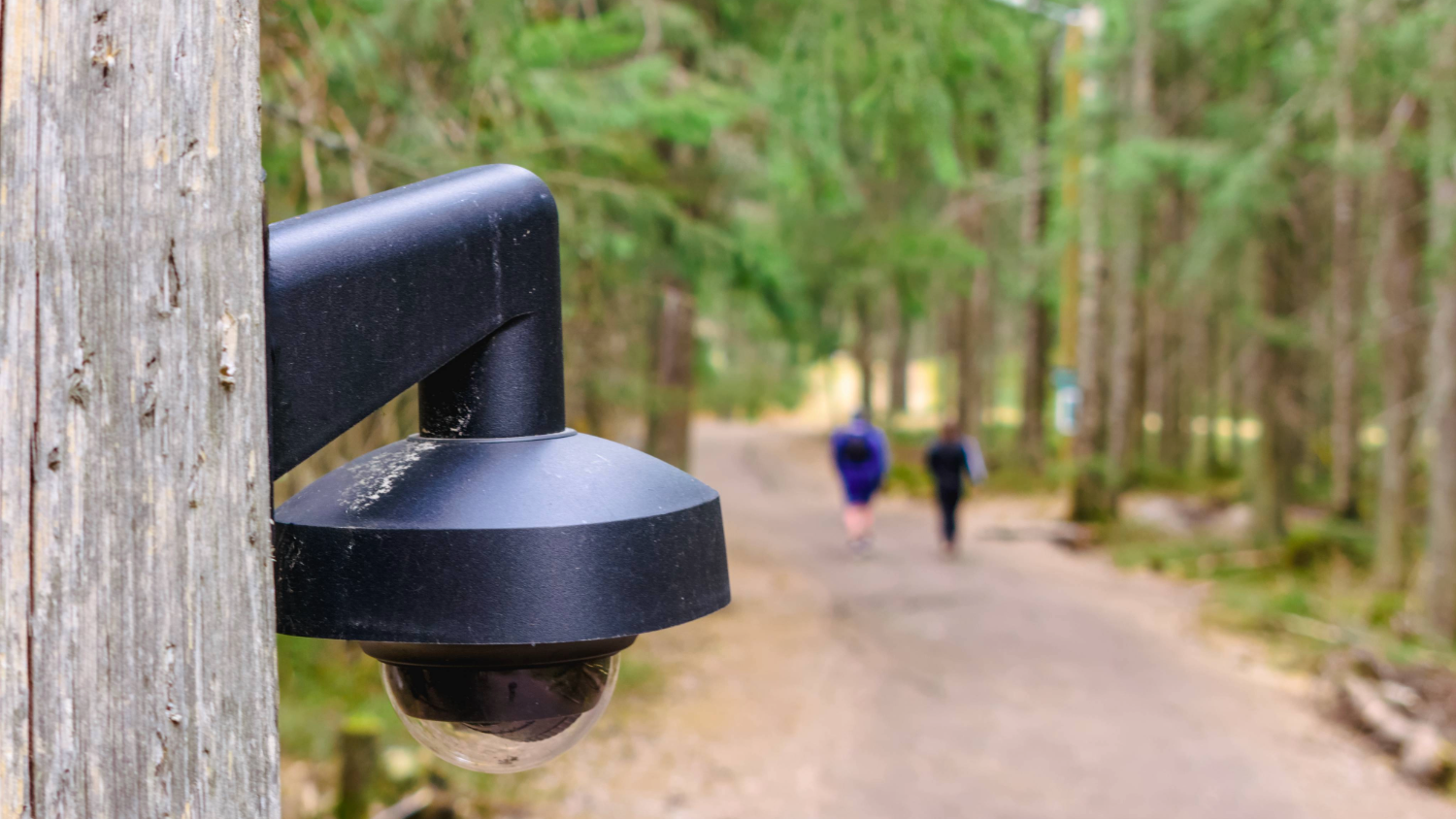 Älykäs kamera mittaa kävijävirtoja reaaliaikaisesti.