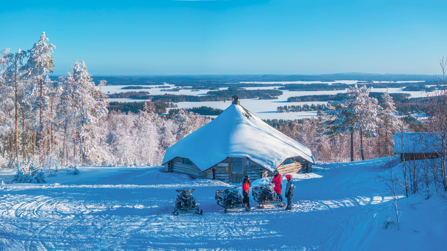 Kelkkailijoita Tahkolla – kävijälaskenta tuo näkyvyyden reittien käyttöön
