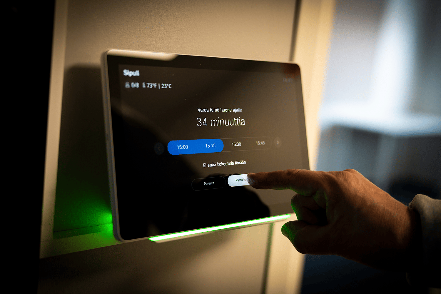 Tilavarausnäyttö-tilojen-varaamisee